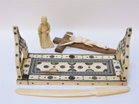 Lot 320 - A 19th century Indian ivory vizagapatam book slide