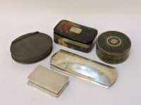 Lot 295 - A silver snuff box