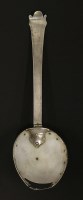 Lot 29 - A silver trefid spoon with shell bowl