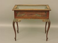 Lot 823 - An early 20th century mahogany table display cabinet