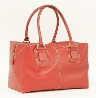 Lot 1083 - A Tod's medium red leather 'Bauletto' handbag