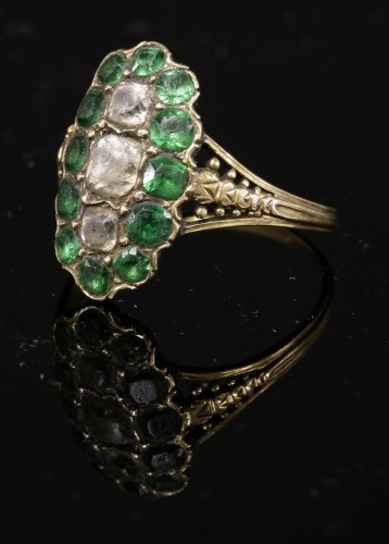 Lot 8 - A Georgian colourless and green paste fingerline ring
