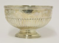 Lot 487 - A George V silver rose bowl