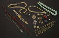 Lot 1558 - A collection of costume jewellery