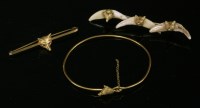 Lot 101 - A collection of three gold fox head items of jewellery