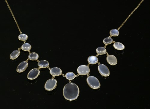 Lot 114 - An Edwardian graduated moonstone fringe necklace