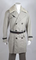 Lot 312 - A gentlemen's Hermès stone coloured raincoat