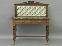 Lot 423 - A marble topped washstand