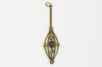 Lot 16 - A gold single stone amethyst and split pearl drop pendant
2.55g