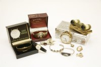 Lot 69 - A collection of wristwatches and jewellery
