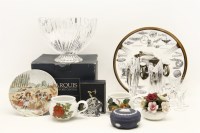 Lot 350 - A miscellaneous collection of glassware and ceramics