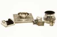 Lot 153 - A collection of silver items