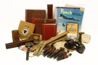 Lot 301 - A collection of military/collectors items