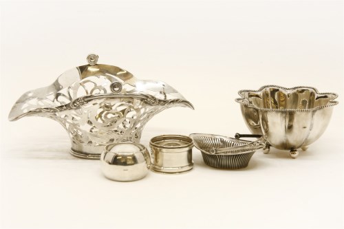 Lot 162 - A collection of silver