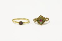 Lot 19 - An early Victorian gold ruby and emerald ring