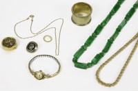 Lot 138 - A collection of costume jewellery