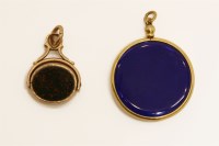 Lot 25 - A 9ct gold picture locket