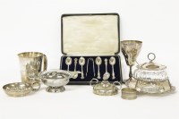 Lot 154 - A cased set of six coffee spoons