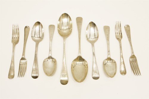 Lot 158 - A pair of early 20th century silver table spoons