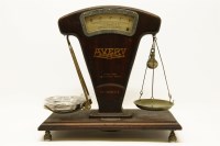 Lot 399 - A set of Avery scales