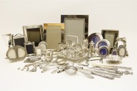 Lot 170 - A quantity of various silver and plated items to include
