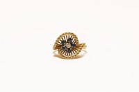 Lot 37 - A gold diamond and sapphire cluster spray ring