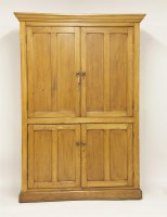 Lot 653 - An elm farmhouse cabinet