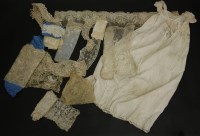 Lot 1214 - A box of assorted antique lace