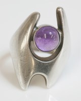 Lot 70 - A sterling silver amethyst ring