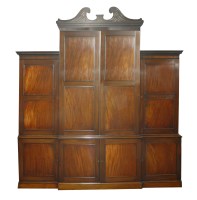 Lot 509 - A mahogany breakfront cabinet