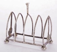 Lot 102 - A silver five bar toast rack
