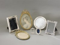 Lot 142 - A collection of photograph frames