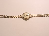 Lot 76 - A ladies 9ct gold mechanical watch