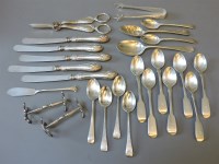 Lot 93 - ##A set of six silver fiddle pattern teaspoons