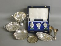 Lot 97 - A collection of silver items