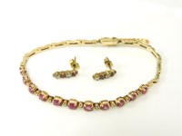 Lot 203 - A 14ct gold bracelet