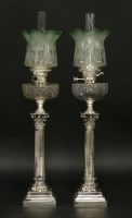 Lot 118 - A pair of oil lamps