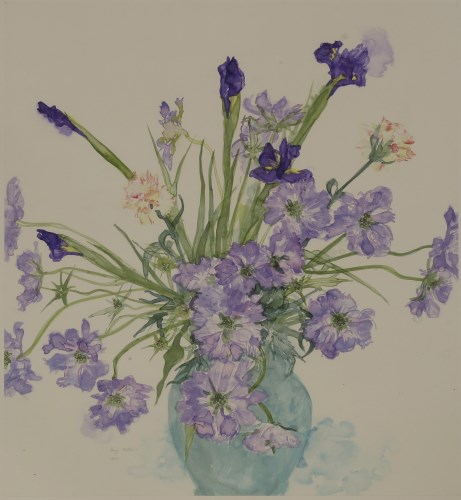 Lot 223 - Jenny Matthews (20th century)
IRISES AND SCABIOUS
Signed and dated 1986 l.l.