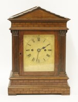 Lot 293 - An English mantel clock