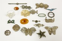 Lot 236 - A collection of silver brooches