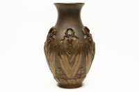 Lot 613 - A vase