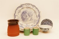 Lot 526 - A large studio pottery casserole dish
