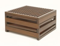 Lot 553 - A mahogany side table