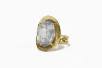 Lot 4 - A Continental gold single stone oval cut synthetic spinel ring