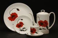 Lot 299 - A large modern Wedgwood 'Susie Cooper' design dinner and tea service