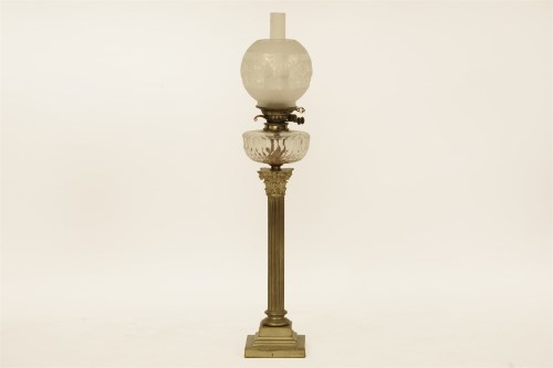 Lot 379 - A Victorian brass Corinthian column oil lamp