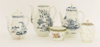 Lot 10 - Worcester porcelain