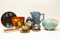 Lot 209 - Various items of decorative china and glassware