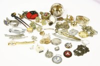 Lot 78 - A collection of costume jewellery and hat pins