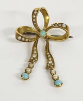 Lot 32 - A gold split pearl and turquoise bow brooch (tested and valued as 9ct gold) circa 1900